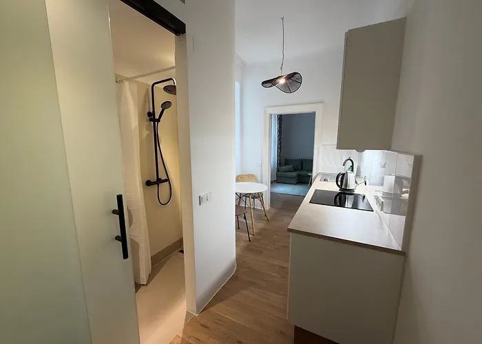 Cosy Modern Living In Penzing Apartman