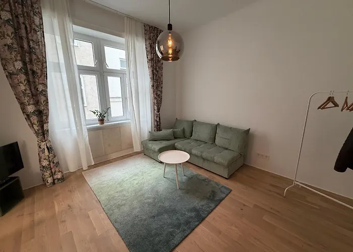 Cosy Modern Living In Penzing Apartman *